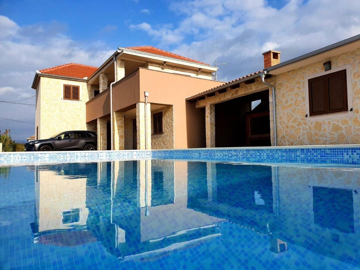 Renovated house with a swimming pool H551 Emporia Real Estate Zadar