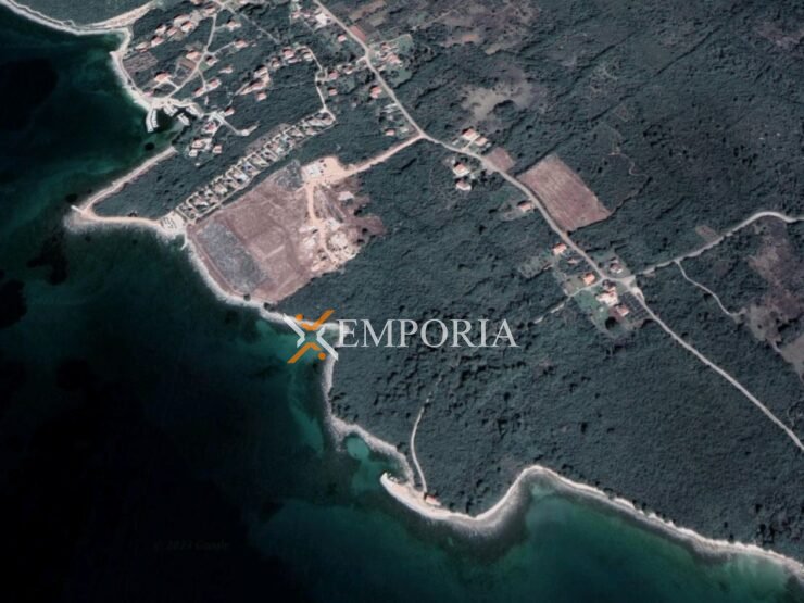 Urbanized land L366 – Island Ugljan, Ugljan