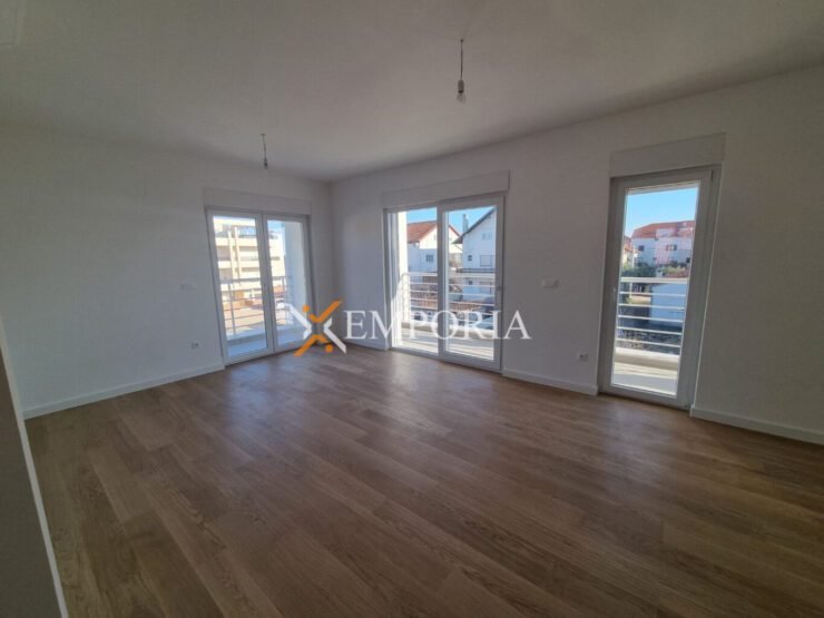 Flat F1044 – Zadar, Plovanija