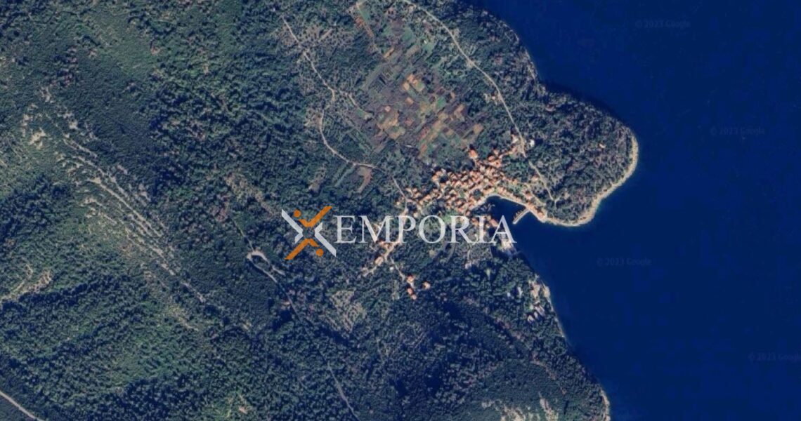 Urbanized land L393 – Island of Dugi otok, Božava