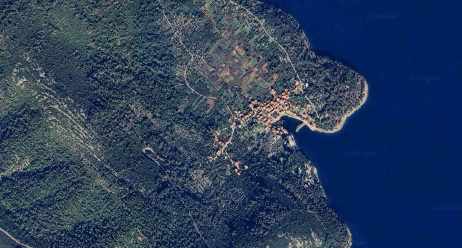 Urbanized land L393 – Island of Dugi otok, Božava Urbanized land L393 – Island of Dugi otok, Božava