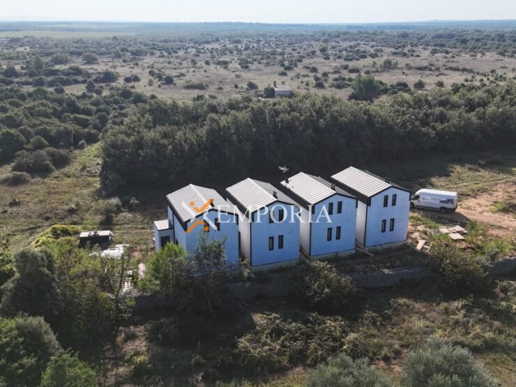 House H632 – Nin, Zaton