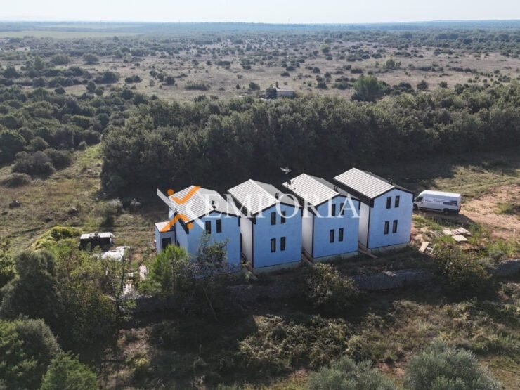 House H632 – Nin, Zaton