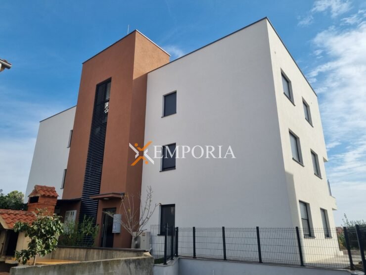 Flat F1159 – Zadar, Plovanija
