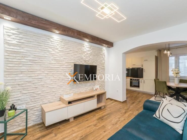 Flat F1184 – Zadar, Poluotok (old town)