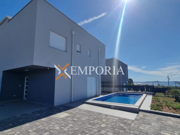 House H672 – Vir