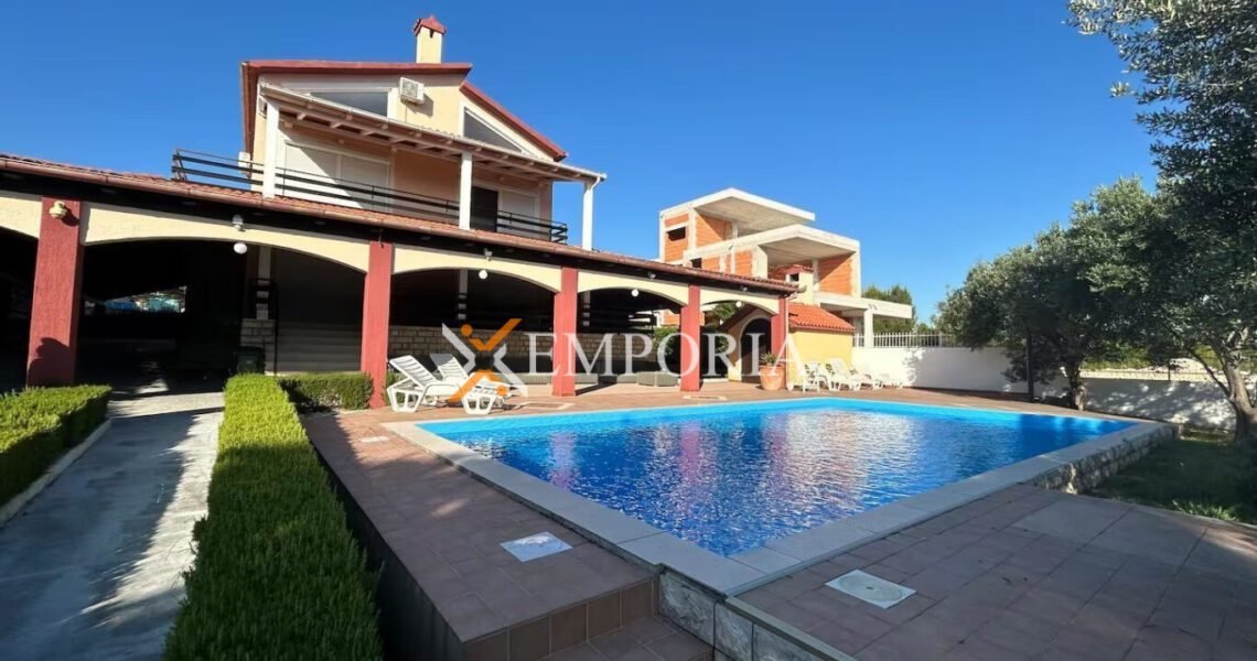 House H686 – Zadar, Ploča