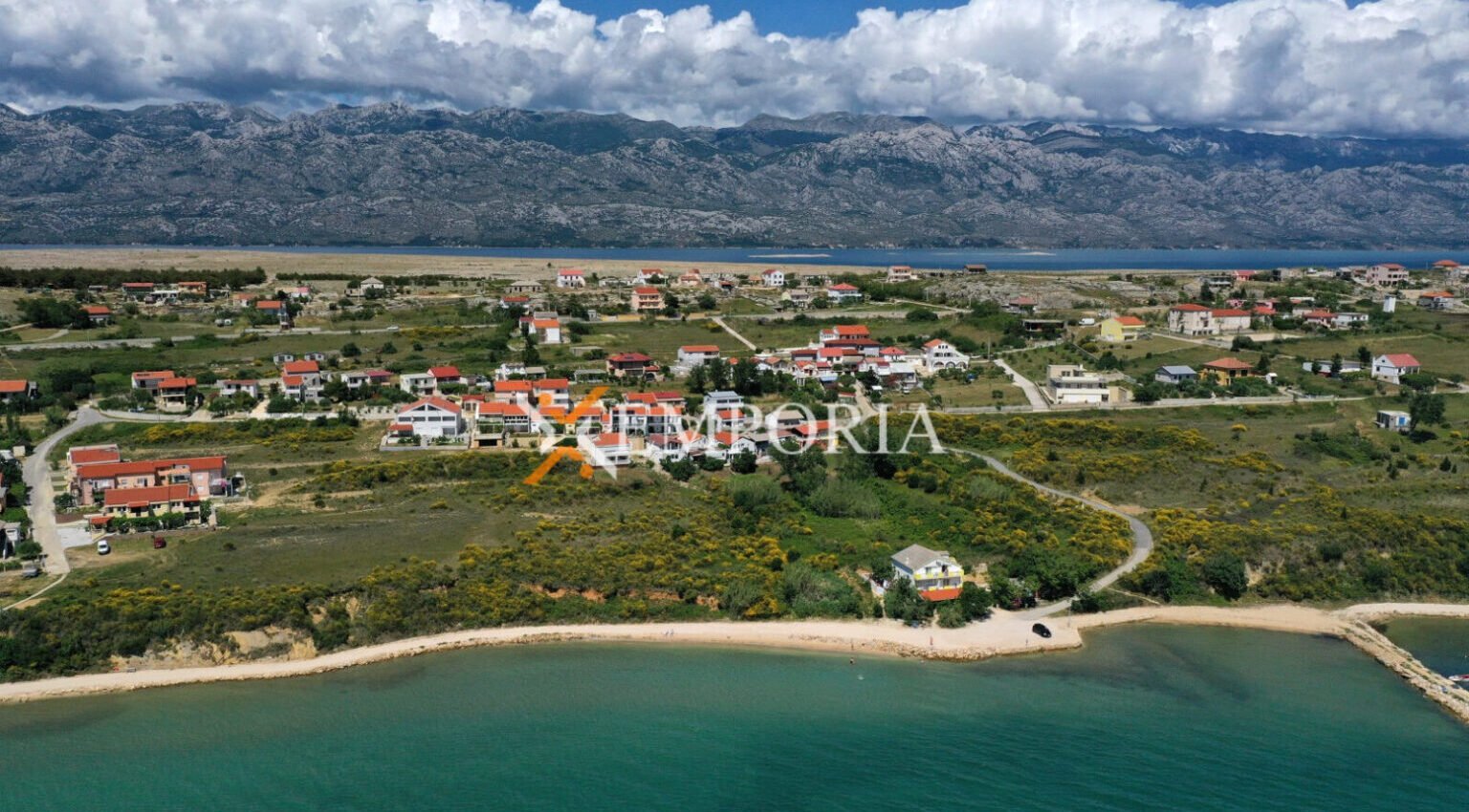 Urbanized land L504 – Ražanac, Rtina