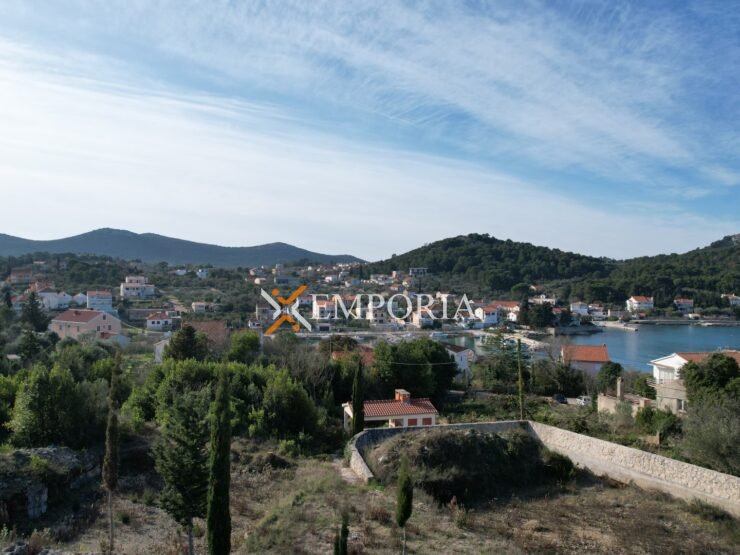 Urbanized land L535 – Island Ugljan, Lukoran