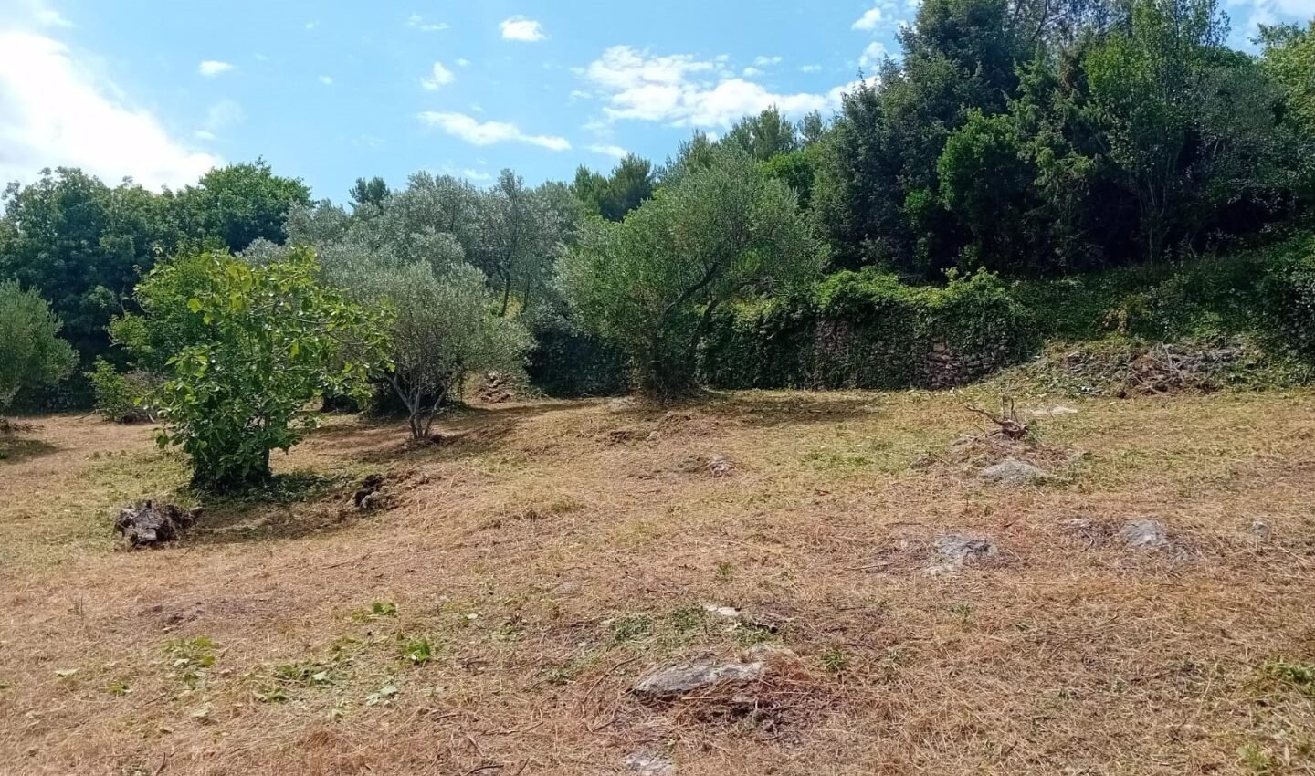 Urbanized land L520 – Island Pašman, Banj