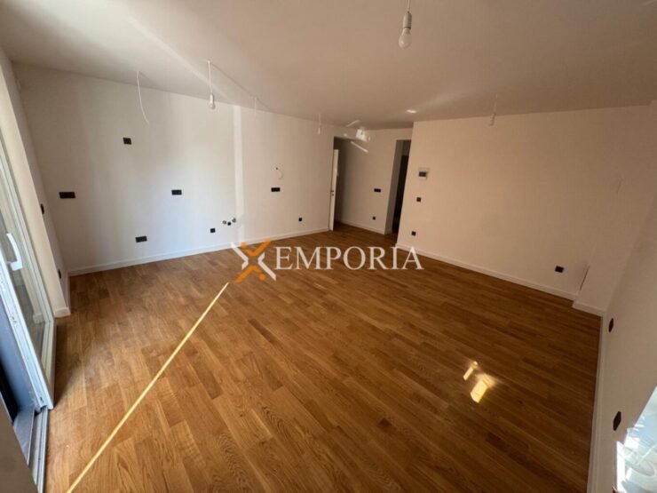 Flat F1270 – Zadar, Stanovi