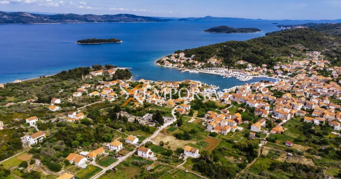 Građevinsko zemljište L529 – Otok Iž, Veli Iž