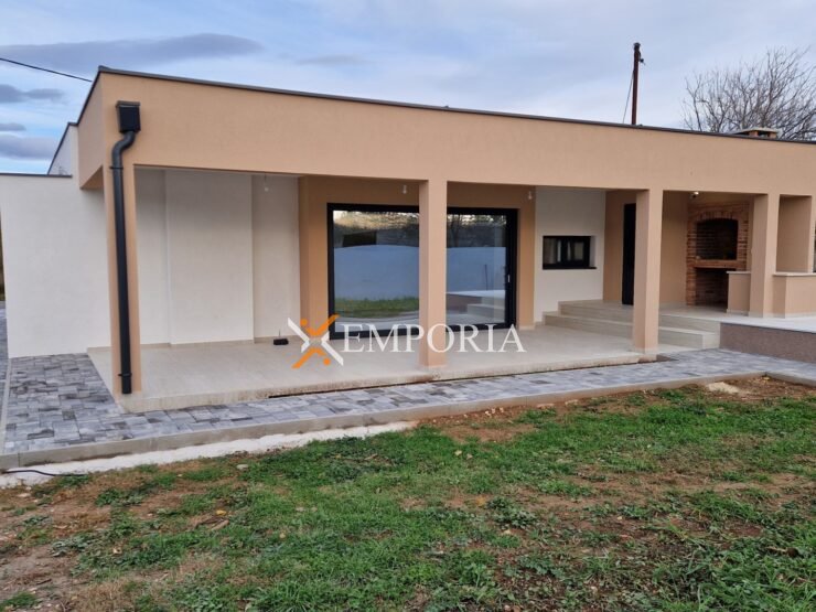 House H735 – Poličnik, Briševo