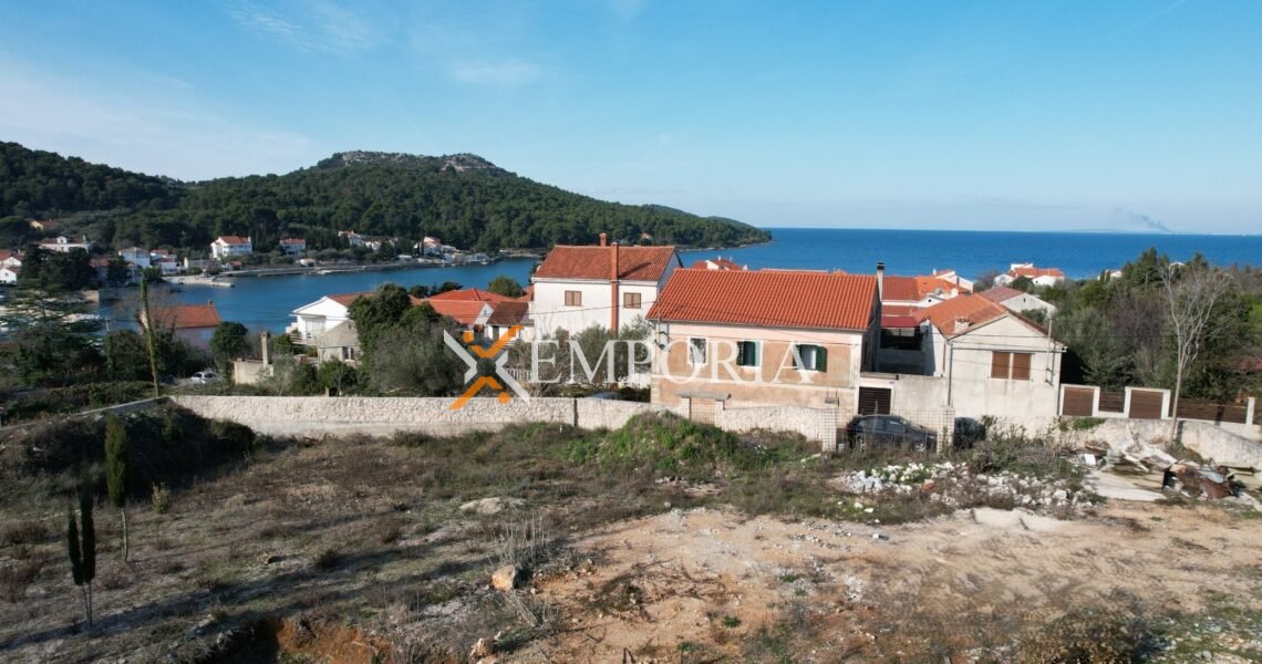 Urbanized land L534 – Island Ugljan, Lukoran