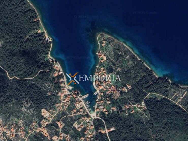 Urbanized land L534 – Island Ugljan, Lukoran