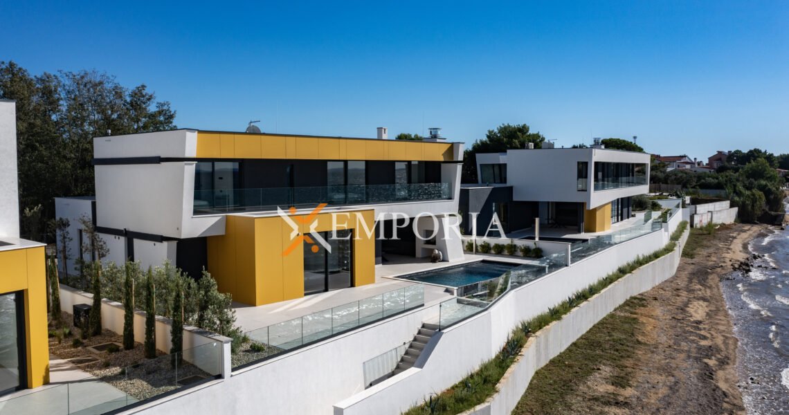 Villa Cadenza – Luxurious seafront villa in Privlaka Villa Cadenza – Luxurious seafront villa in Privlaka