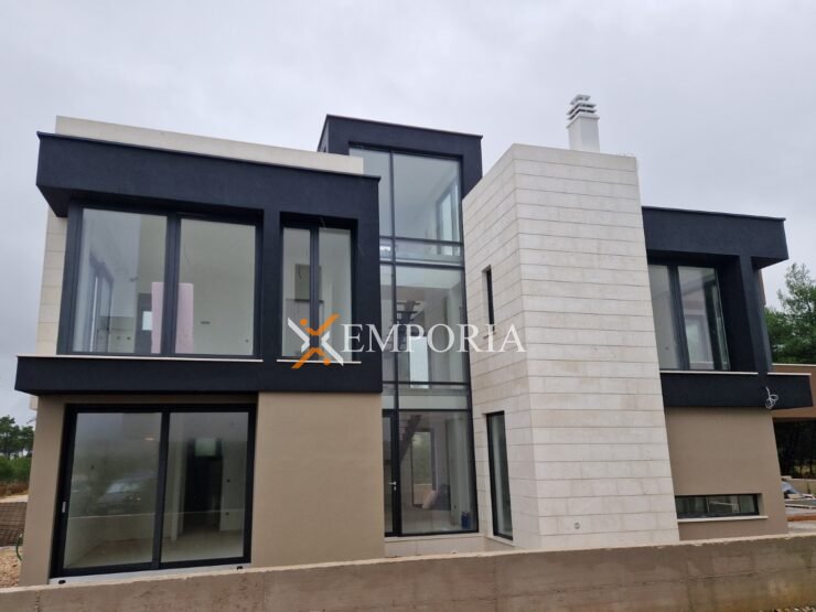 House H745 – Privlaka