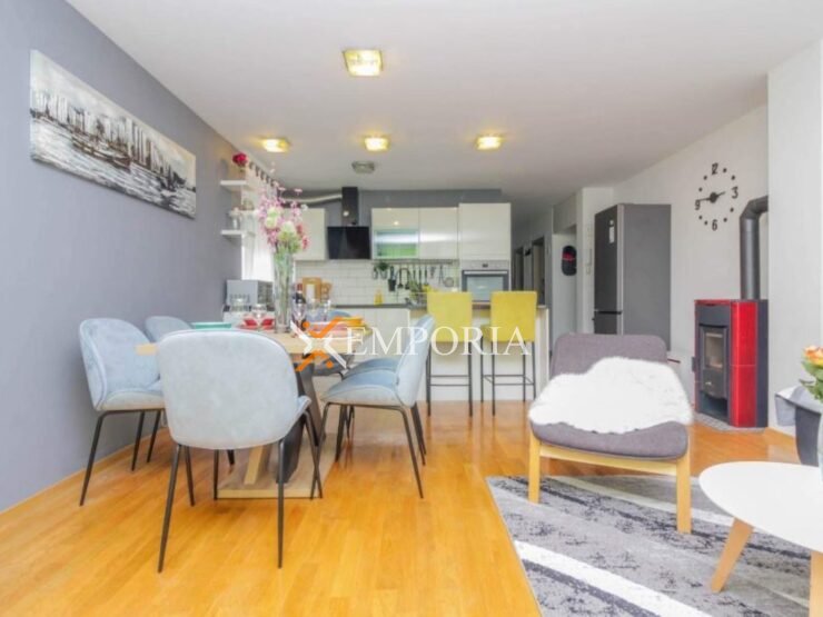 Flat F1334 – Zadar, Plovanija