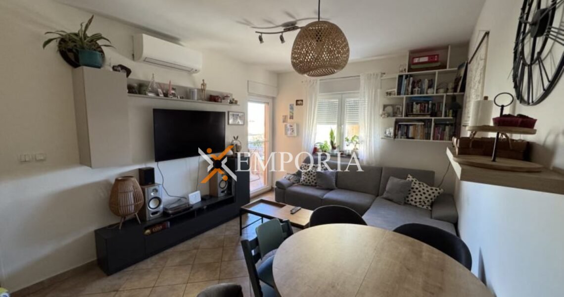 Flat F1348 – Zadar, Skročini