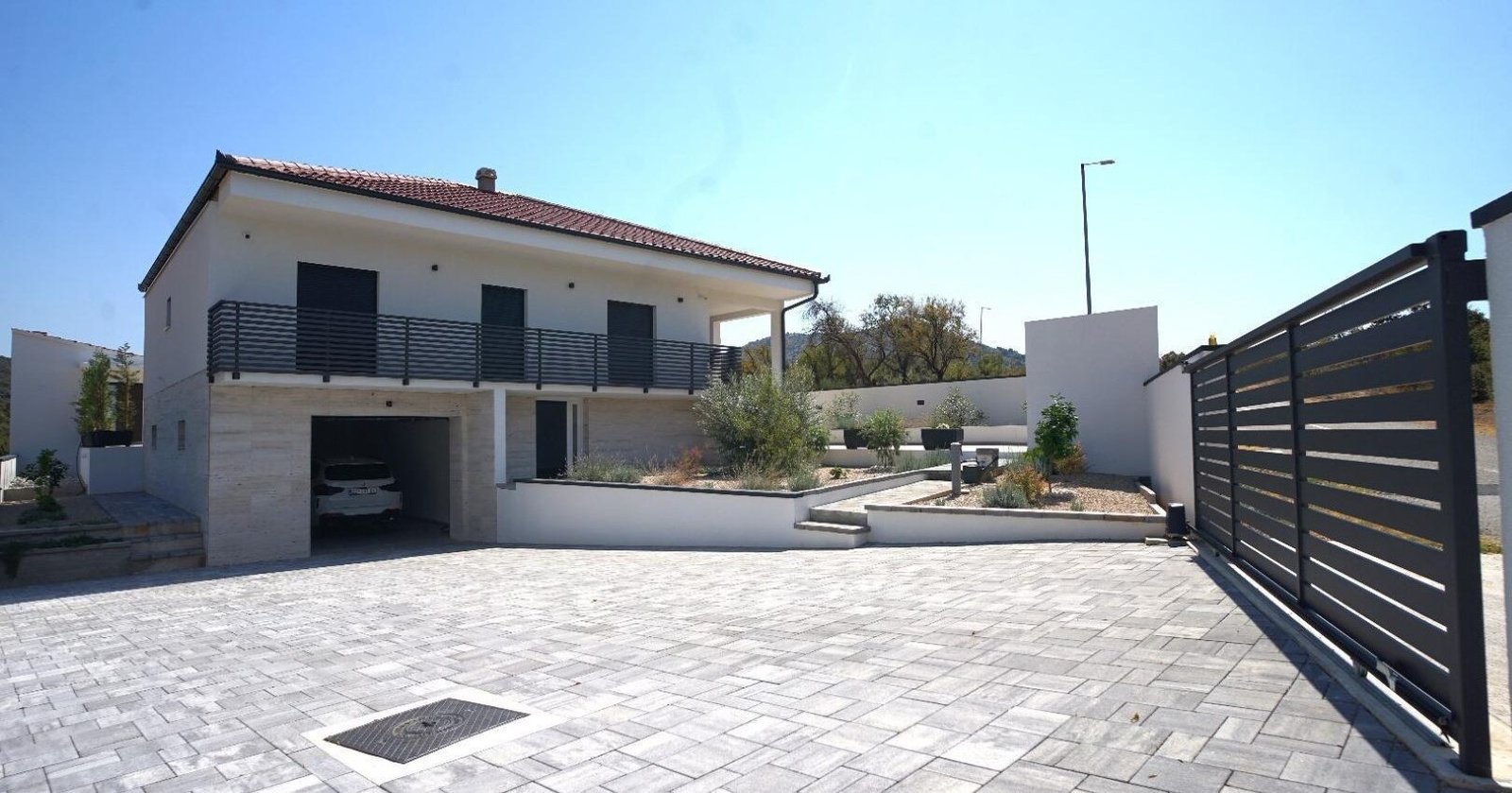 House H755 – Donja Jagodnja