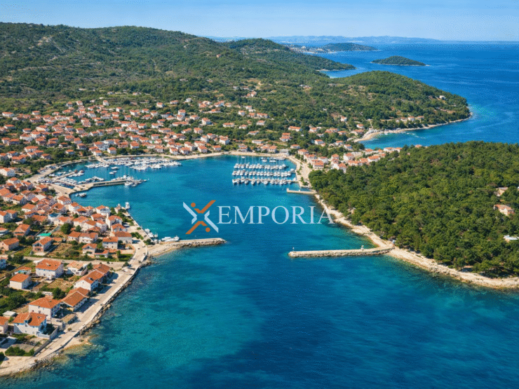 Urbanized land L576 – Island Ugljan, Kukljica