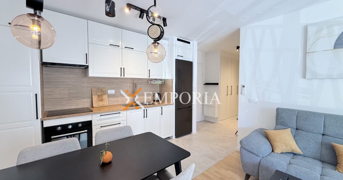 Flat F1363 – Zadar, Višnjik