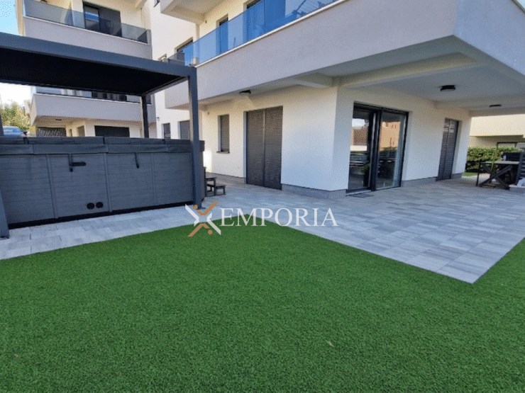 Flat F1361 – Zadar, Borik