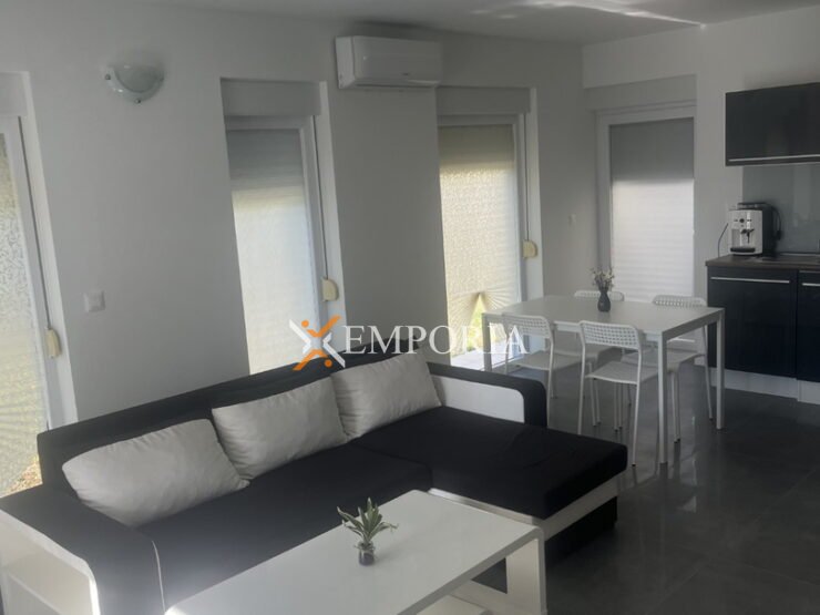 Flat F1374 – Biograd na Moru