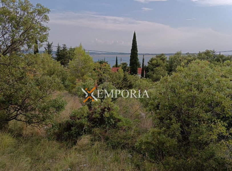 Urbanized land L600 – Starigrad, Tribanj