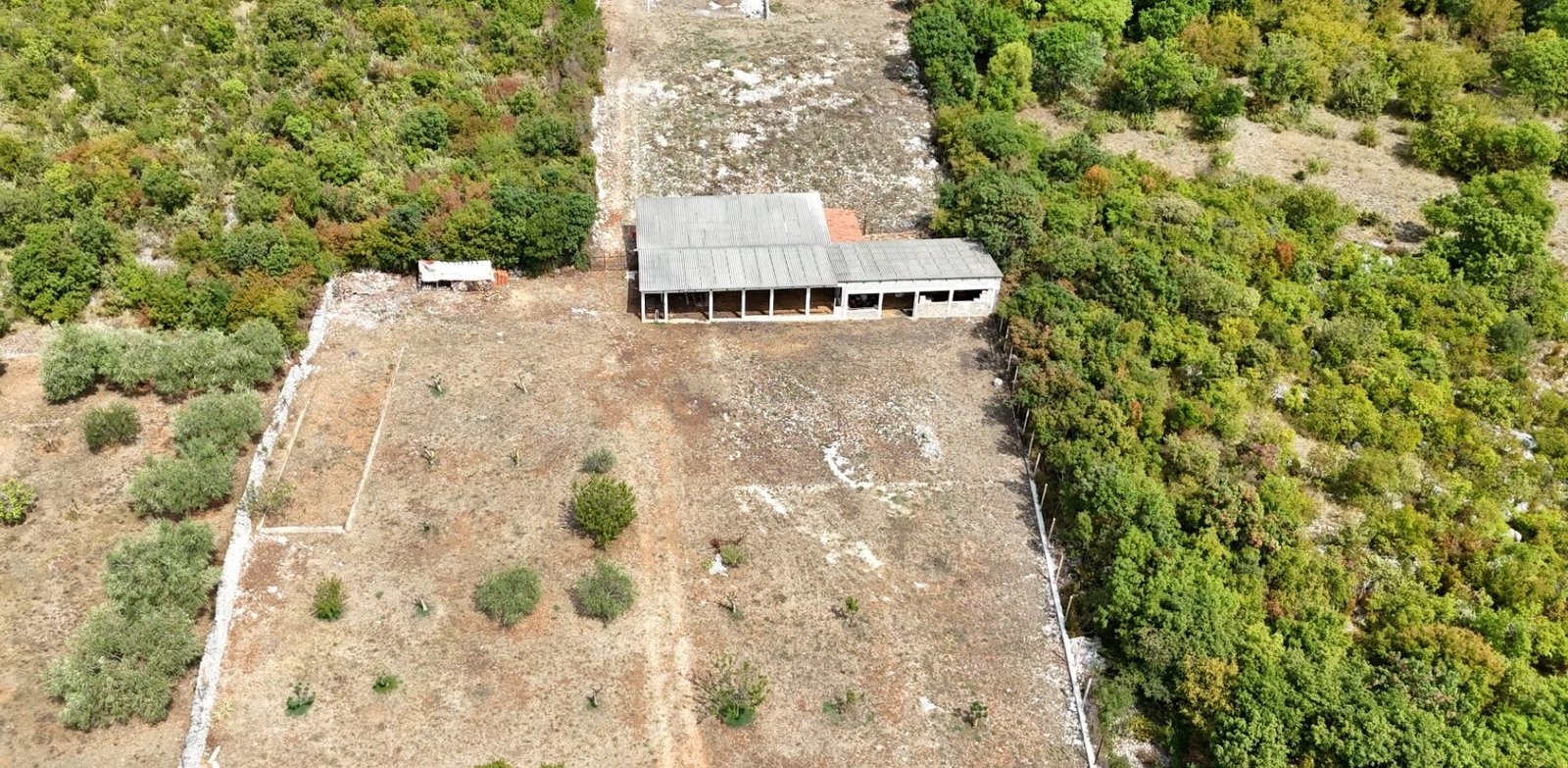 Urbanized land L605 – Novigrad, Paljuv Urbanized land L605 – Novigrad, Paljuv