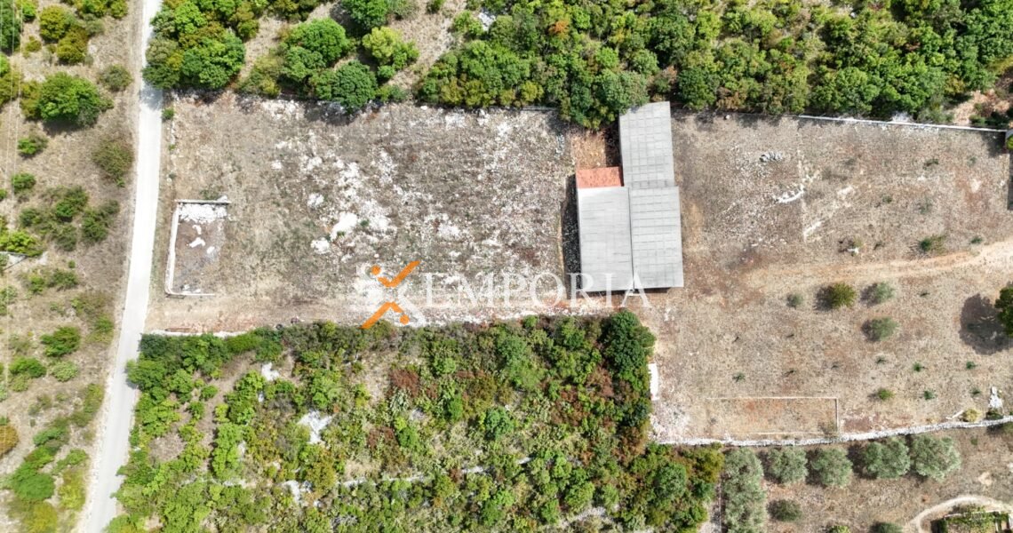 Urbanized land L607 – Novigrad, Paljuv