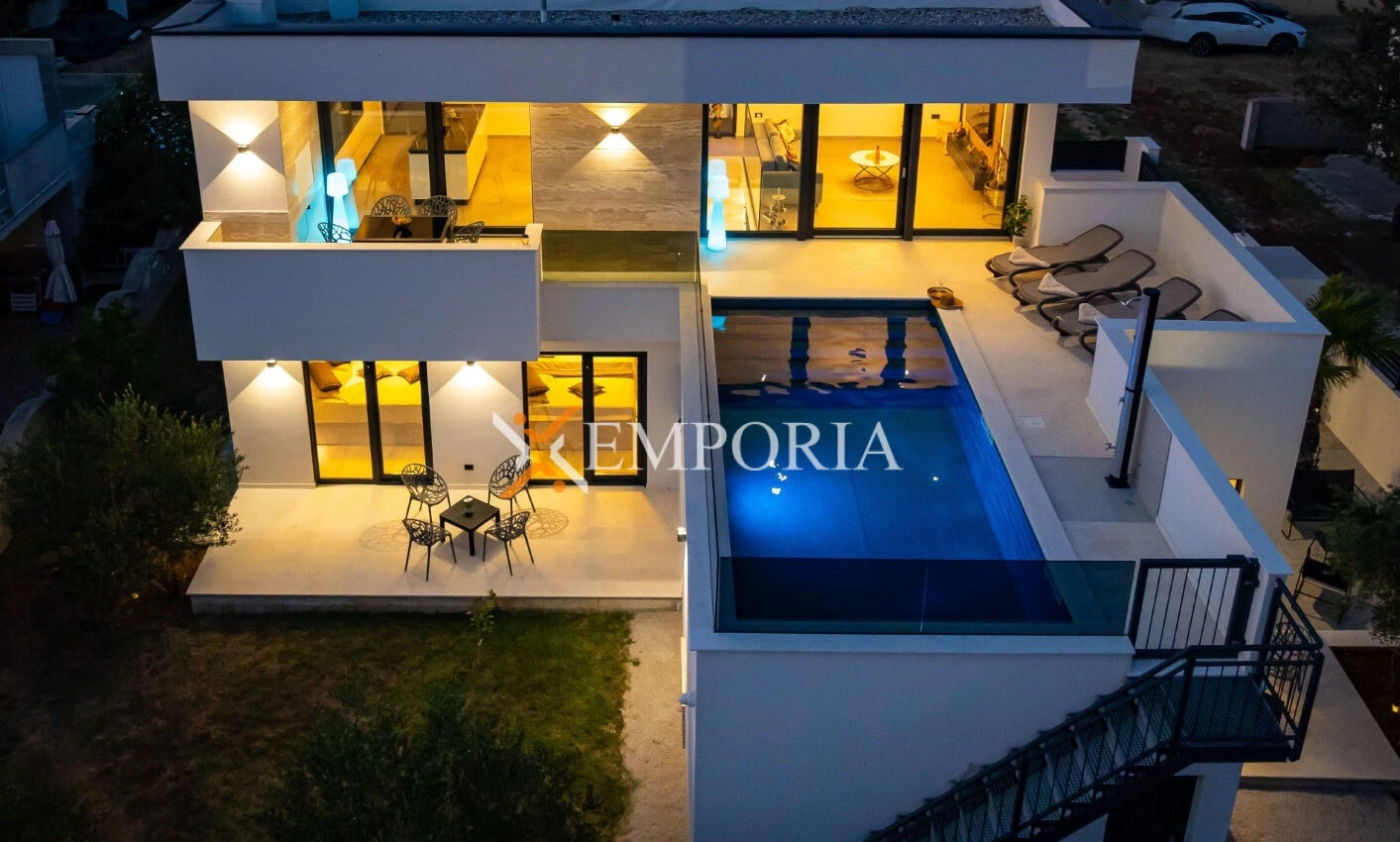 House H593 – Vrsi