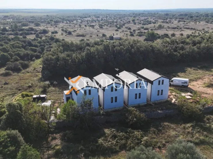 House H632 – Nin, Zaton
